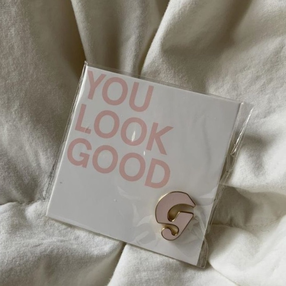 GLOSSIER ISO ITEM!!!!